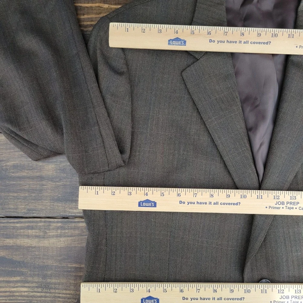 Izod Men's Sport‎ Coat Blazer Two Button Brown Herringbone Plaid Wool Size 44R
